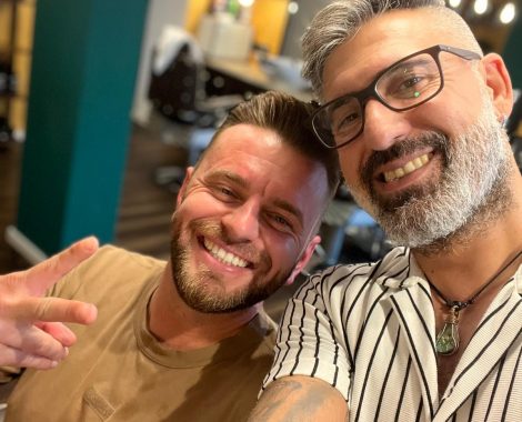 Zufriedener Kunde bei Barbershop Tiraschci 1